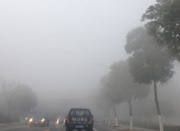 雾霾来袭 PM2.5爆表