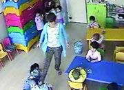 黑龙江一幼儿园老师殴打幼童 孩子一天被打4次