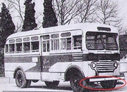60年前杭州公交装神奇安全器 撞人后起保护作用