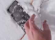 大量iPhone被冻死机：天太冷 触发机制自动关机