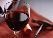82年的拉菲跌至三五万元 葡萄酒消费趋向平民化