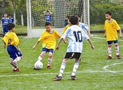 校园足球计划：今年拟聘120名足球外教中小学任教