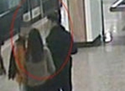 南京一女子地铁遭遇“咸猪手” 一路追到男厕堵门抓人
